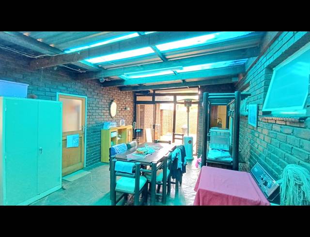 4 BEDROOM FREEHOLD FOR SALE IN LYTTELTON MANOR